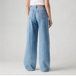 Levi’s “Cinch Baggy” high rise wide leg Jean, size 25, like new